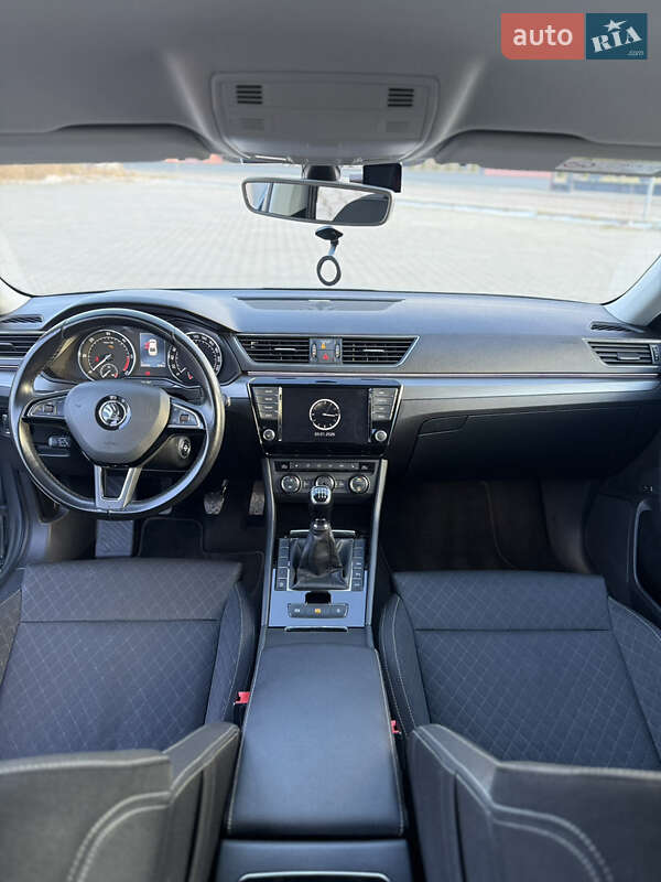 Лифтбек Skoda Superb 2015 в Дрогобыче