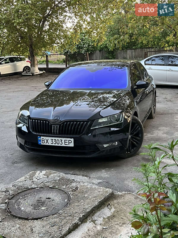 Лифтбек Skoda Superb 2015 в Хмельницком фото Лифтбек Skoda Superb 2015 в Хмельницком