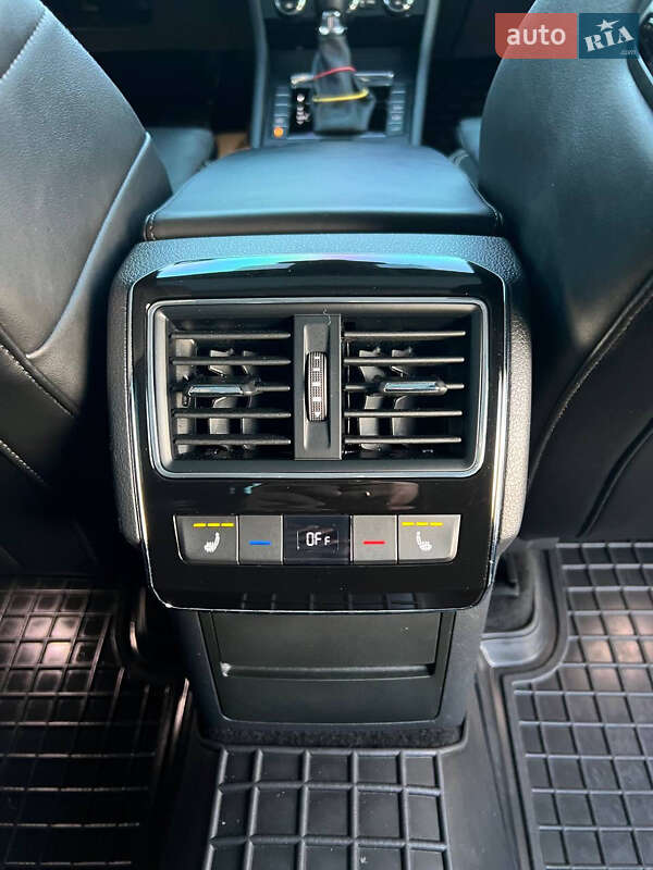 Лифтбек Skoda Superb 2022 в Ровно