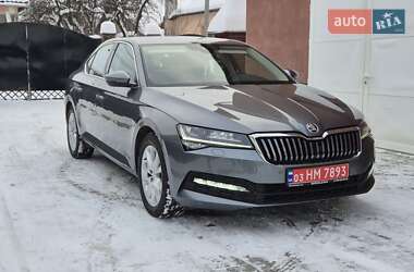 Лифтбек Skoda Superb 2022 в Сваляве
