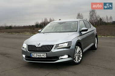Лифтбек Skoda Superb 2015 в Любешове