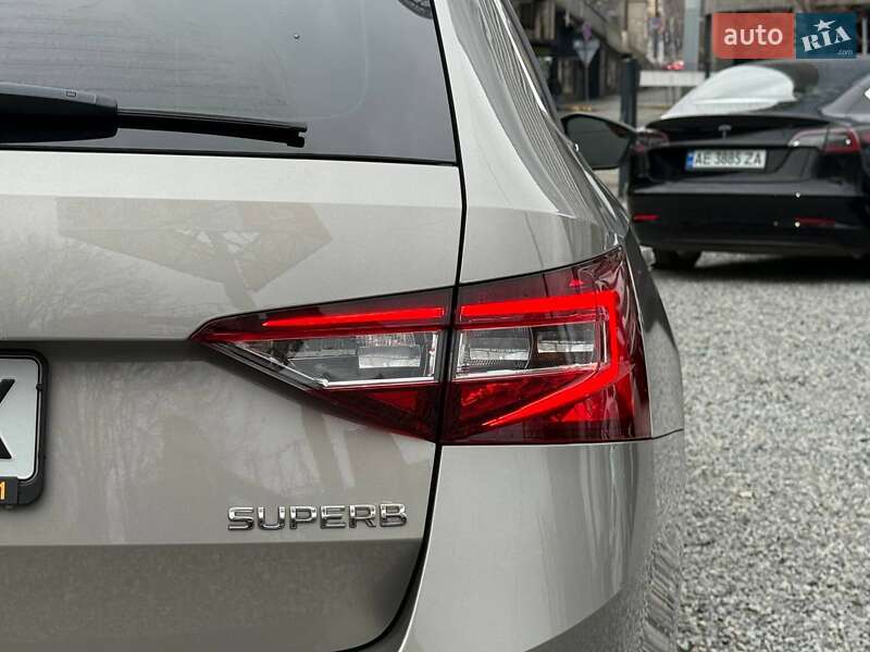 Универсал Skoda Superb 2017 в Днепре