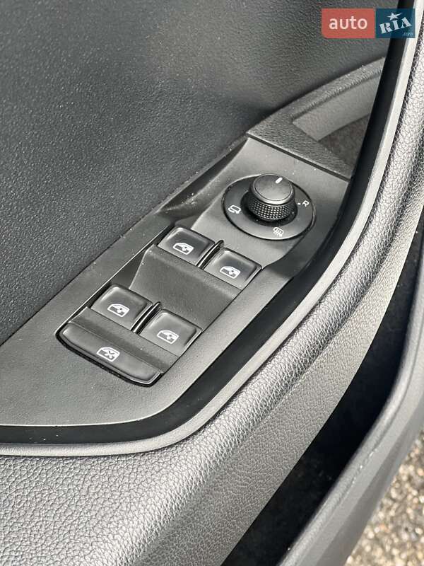 Лифтбек Skoda Superb 2015 в Запорожье