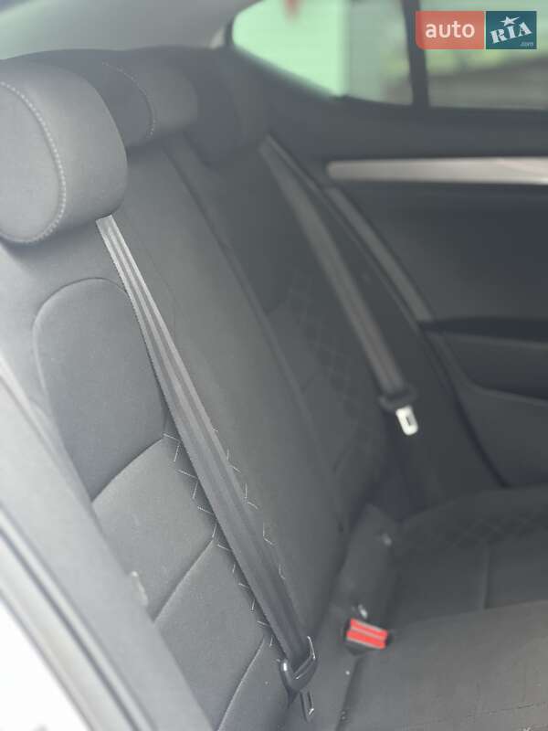 Лифтбек Skoda Superb 2015 в Запорожье