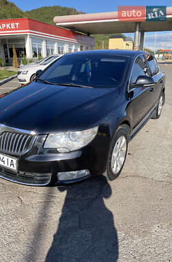 Лифтбек Skoda Superb 2011 в Мукачево