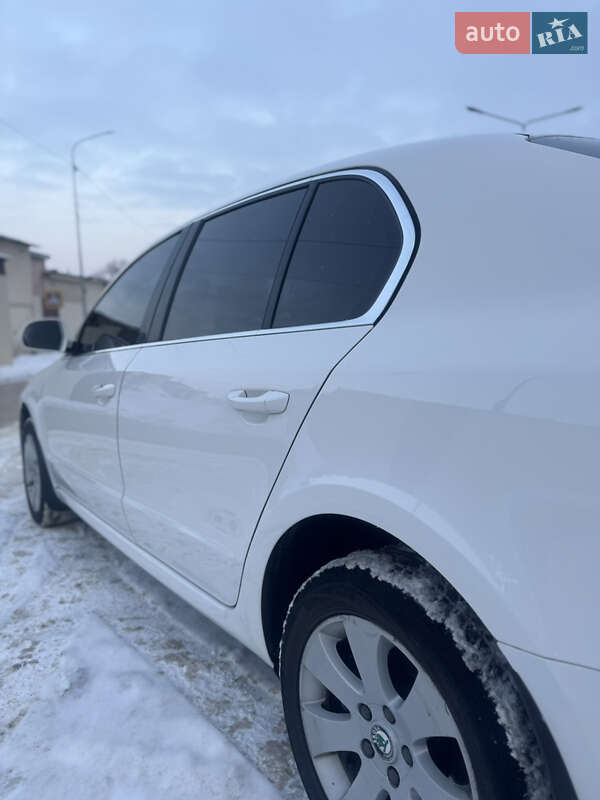 Лифтбек Skoda Superb 2013 в Харькове