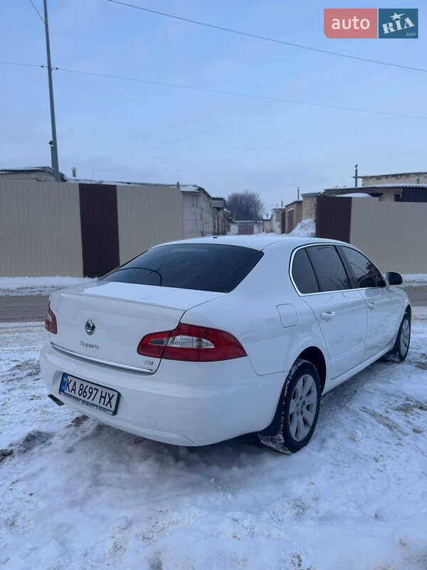 Лифтбек Skoda Superb 2013 в Харькове