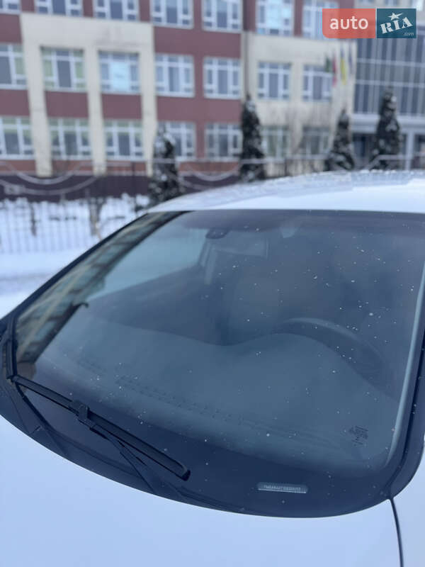 Лифтбек Skoda Superb 2013 в Харькове