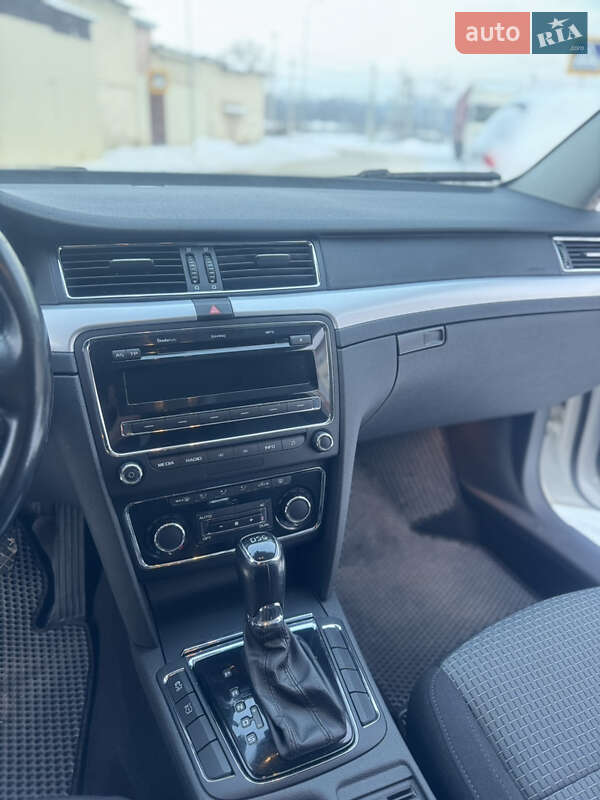 Лифтбек Skoda Superb 2013 в Харькове