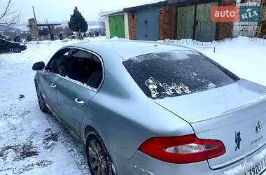 Ліфтбек Skoda Superb 2012 в Краснограді