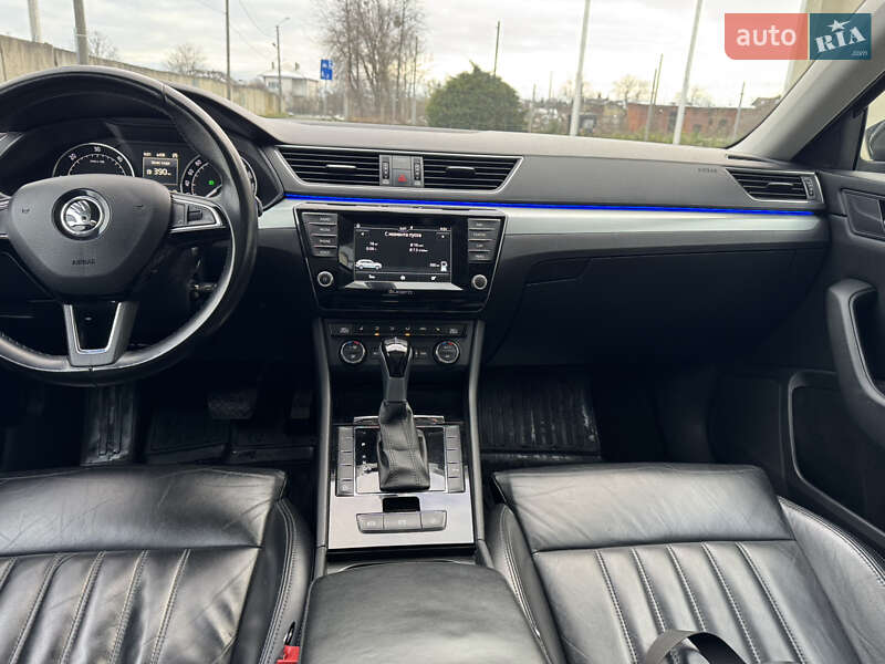 Универсал Skoda Superb 2015 в Стрые