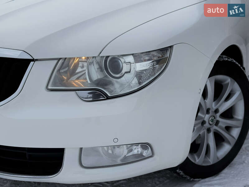 Универсал Skoda Superb 2012 в Радивилове