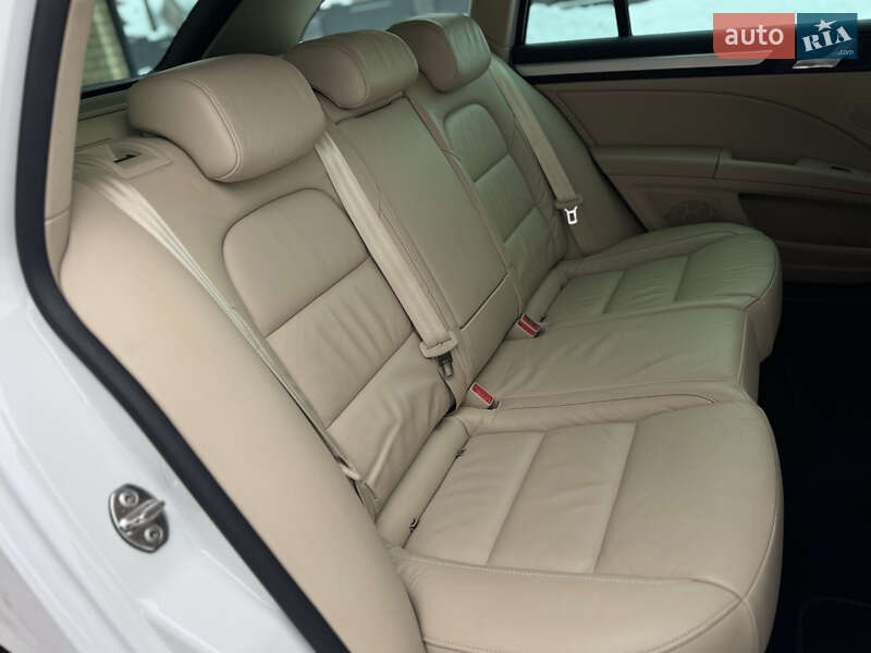 Универсал Skoda Superb 2012 в Радивилове