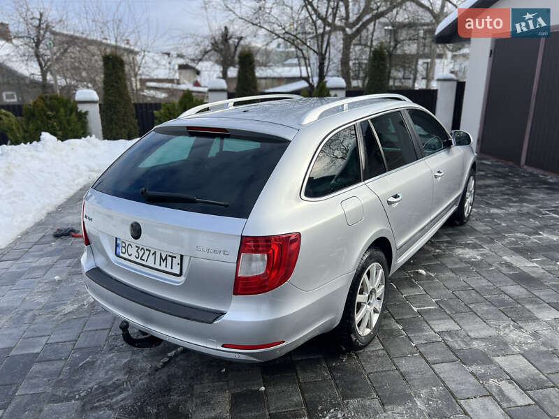 Универсал Skoda Superb 2012 в Дрогобыче