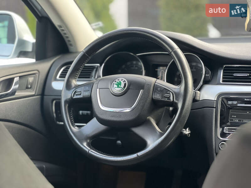 Универсал Skoda Superb 2012 в Дрогобыче