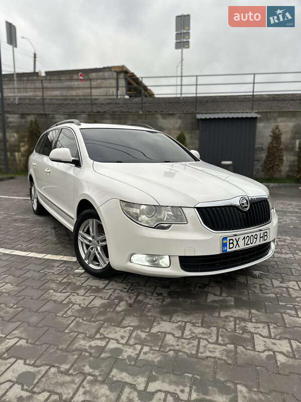 Skoda Superb 2011