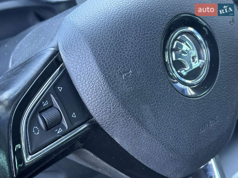 Универсал Skoda Superb 2015 в Ровно