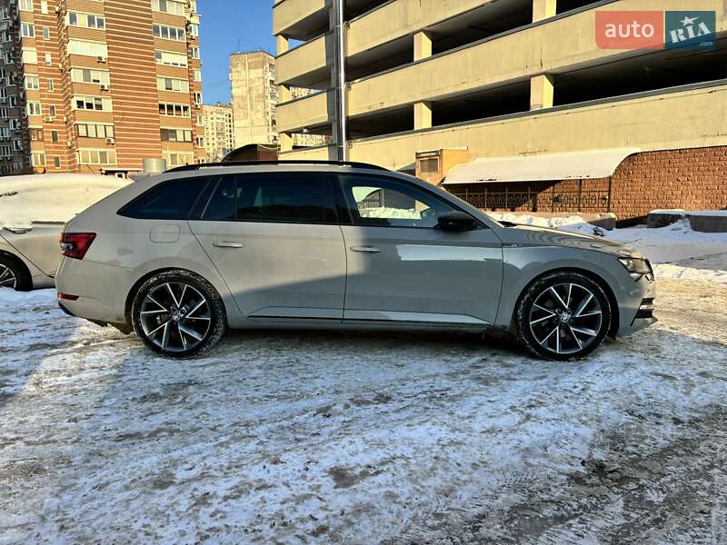 Универсал Skoda Superb 2021 в Киеве