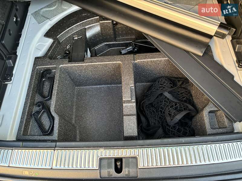 Универсал Skoda Superb 2021 в Киеве