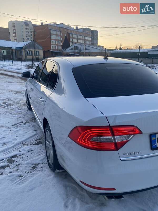 Лифтбек Skoda Superb 2014 в Прилуках