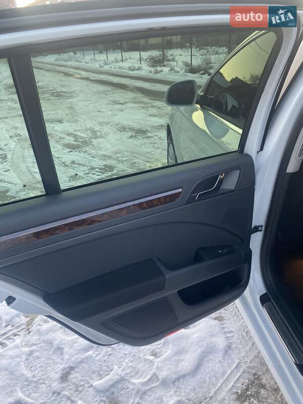 Лифтбек Skoda Superb 2014 в Прилуках