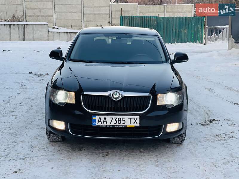 Лифтбек Skoda Superb 2012 в Киеве