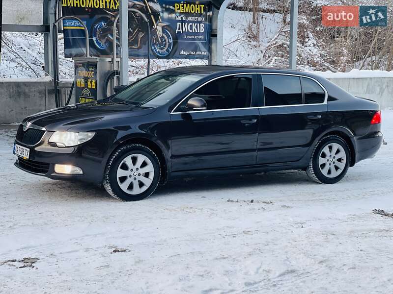 Лифтбек Skoda Superb 2012 в Киеве