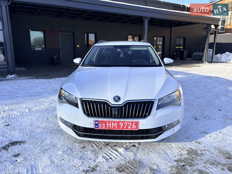 Универсал Skoda Superb 2017 в Нововолынске фото 2 Универсал Skoda Superb 2017 в Нововолынске