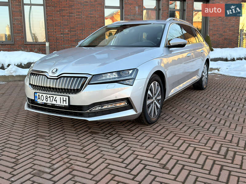 Универсал Skoda Superb 2020 в Мукачево