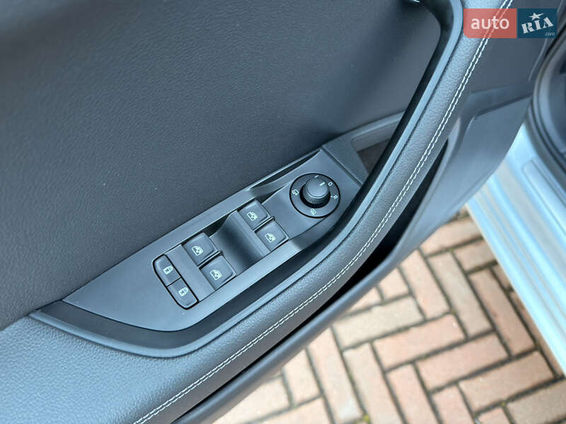 Универсал Skoda Superb 2020 в Мукачево