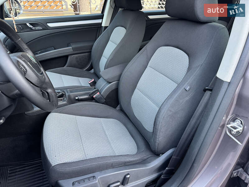 Ліфтбек Skoda Superb 2010 в Ужгороді фото 16 Ліфтбек Skoda Superb 2010 в Ужгороді