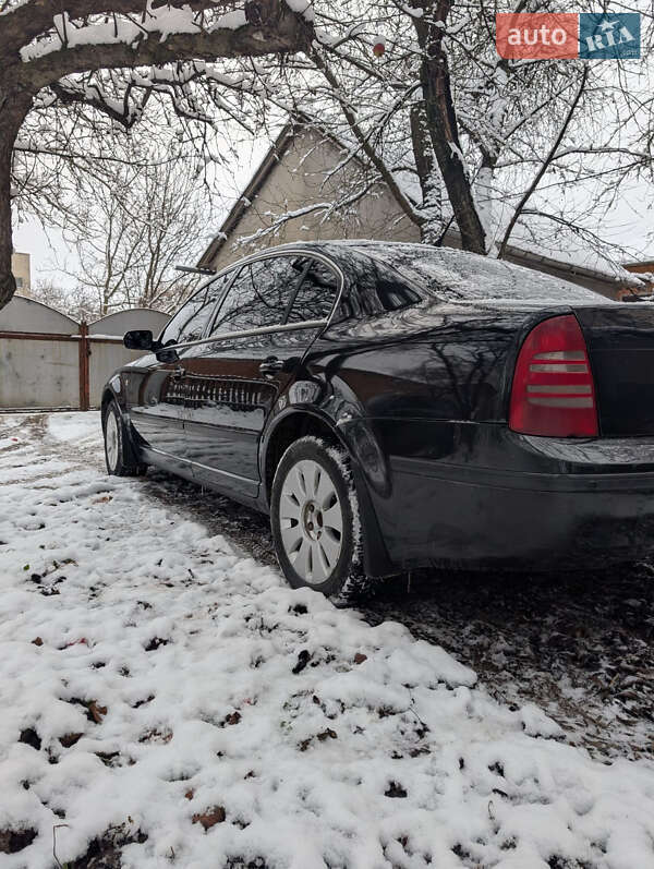 Лифтбек Skoda Superb 2005 в Черновцах