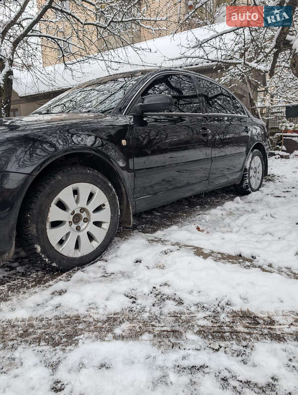 Лифтбек Skoda Superb 2005 в Черновцах