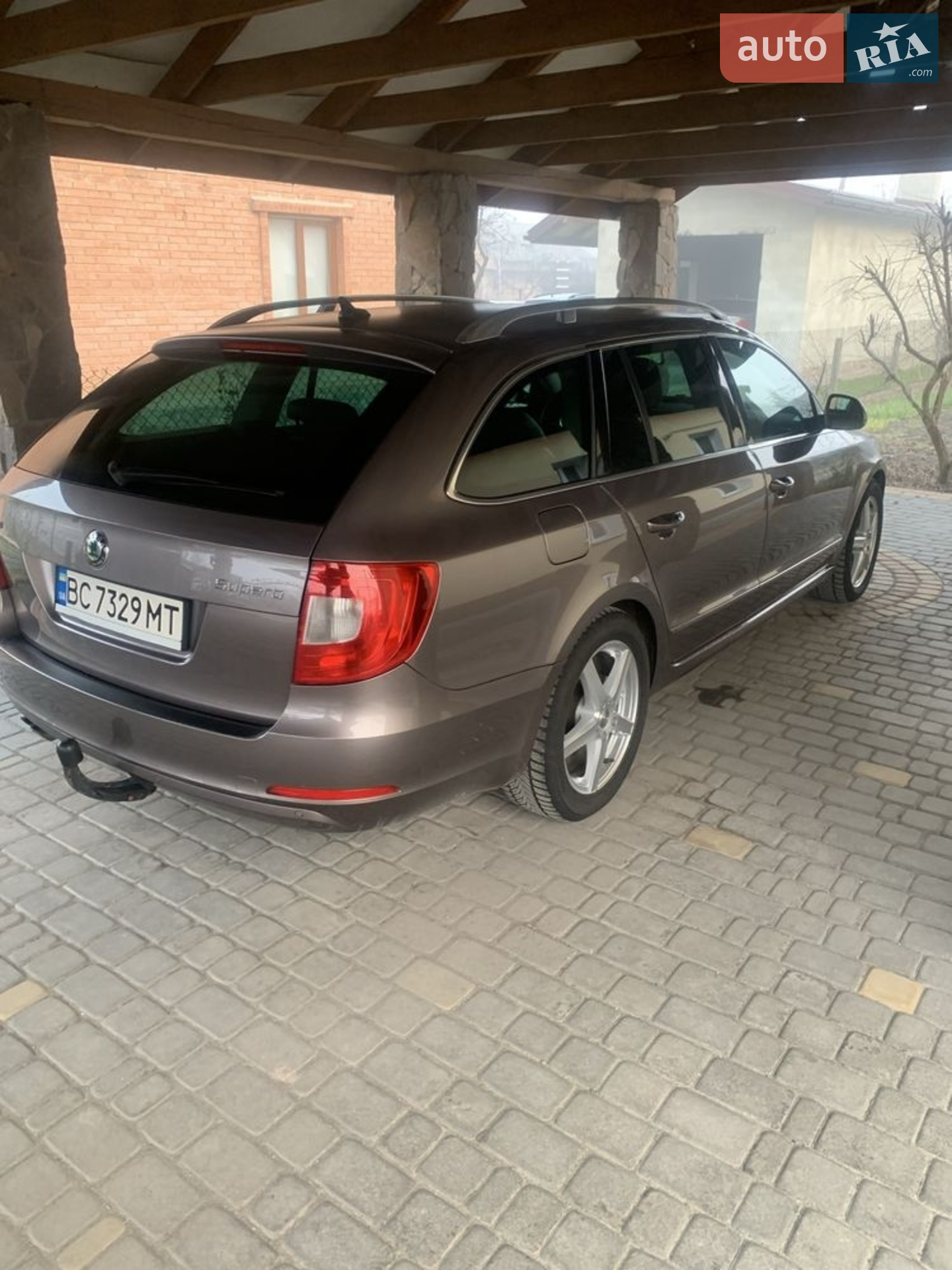2011 Skoda Superb - мініатюра 4