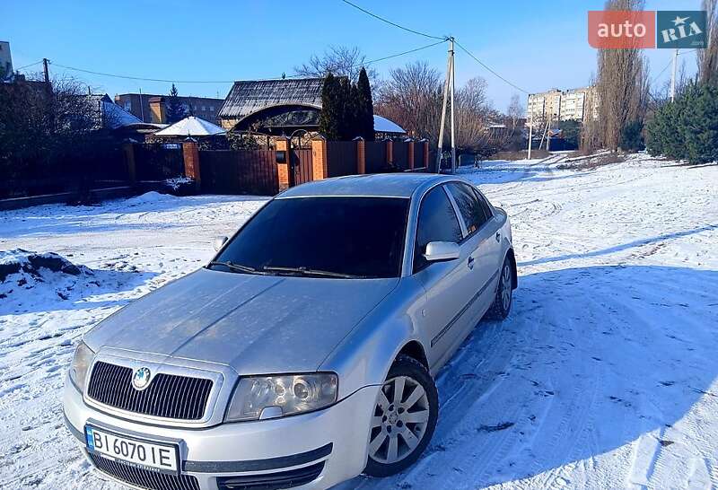 Лифтбек Skoda Superb 2002 в Миргороде