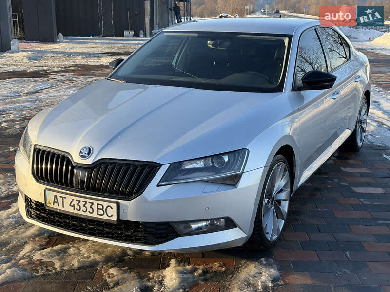 Ліфтбек Skoda Superb 2017 в Долині