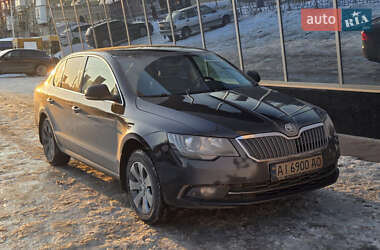 Лифтбек Skoda Superb 2013 в Киеве