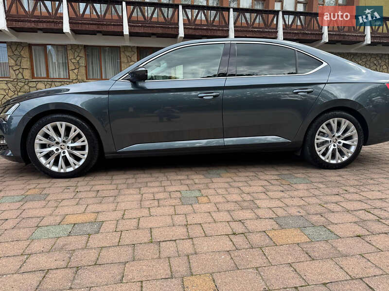 Лифтбек Skoda Superb 2020 в Надворной