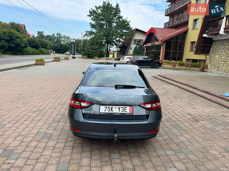 Лифтбек Skoda Superb 2020 в Надворной