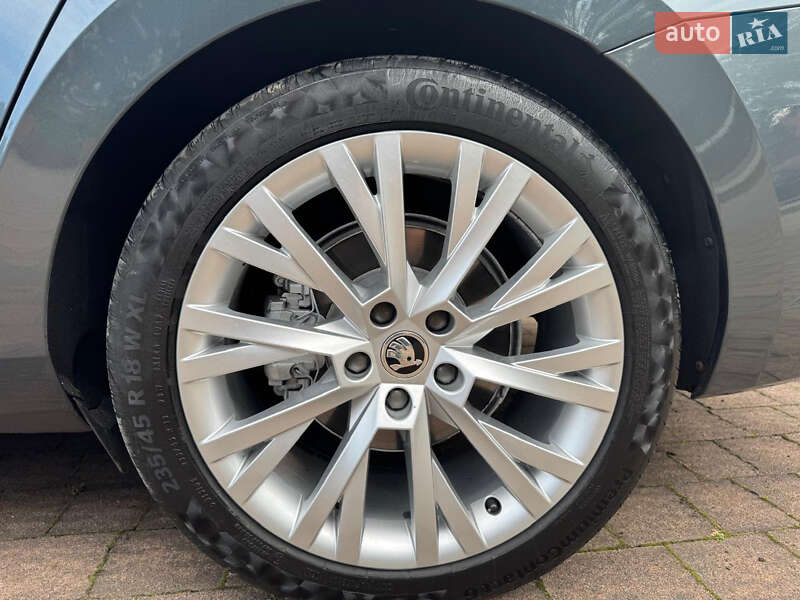 Лифтбек Skoda Superb 2020 в Надворной