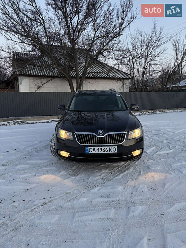 Универсал Skoda Superb 2014 в Смеле