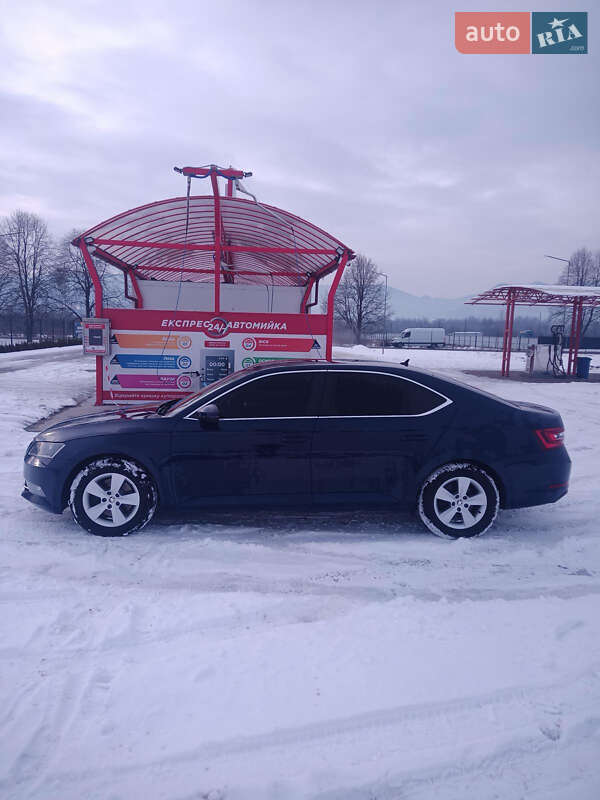 Лифтбек Skoda Superb 2016 в Тячеве фото 4 Лифтбек Skoda Superb 2016 в Тячеве