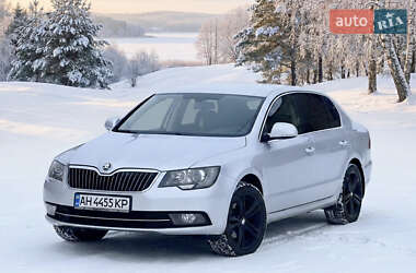 Ліфтбек Skoda Superb 2013 в Києві