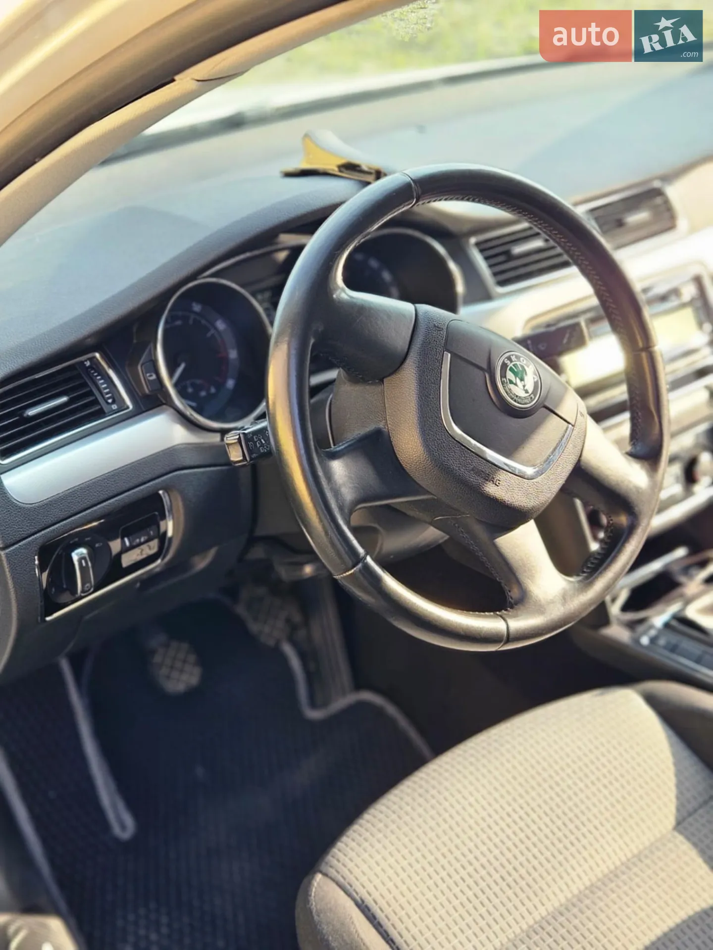 2012 Skoda Superb - мініатюра 5