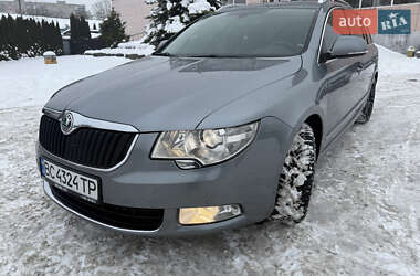 Універсал Skoda Superb 2010 в Шептицькому