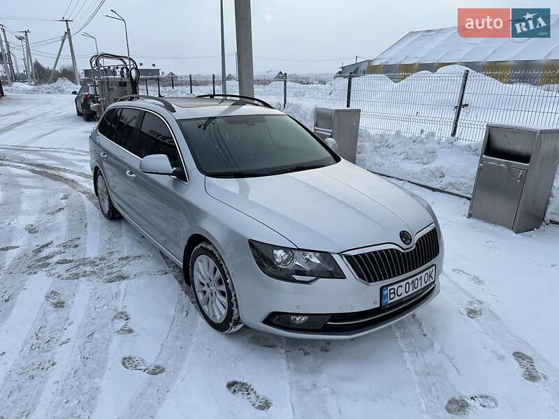 Универсал Skoda Superb 2013 в Львове фото Универсал Skoda Superb 2013 в Львове