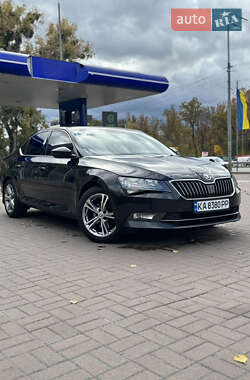 Лифтбек Skoda Superb 2015 в Киеве