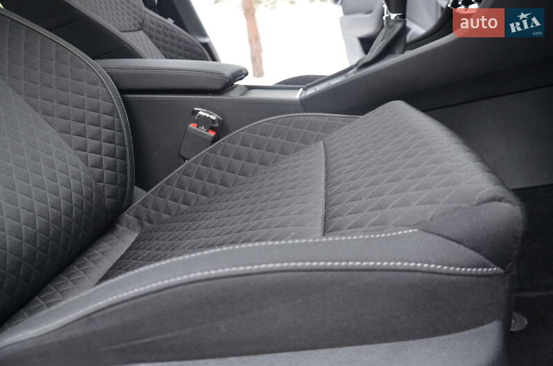 Универсал Skoda Superb 2022 в Дрогобыче