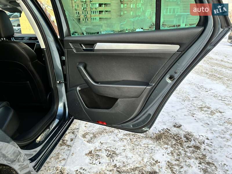 Универсал Skoda Superb 2019 в Киеве фото 33 Универсал Skoda Superb 2019 в Киеве