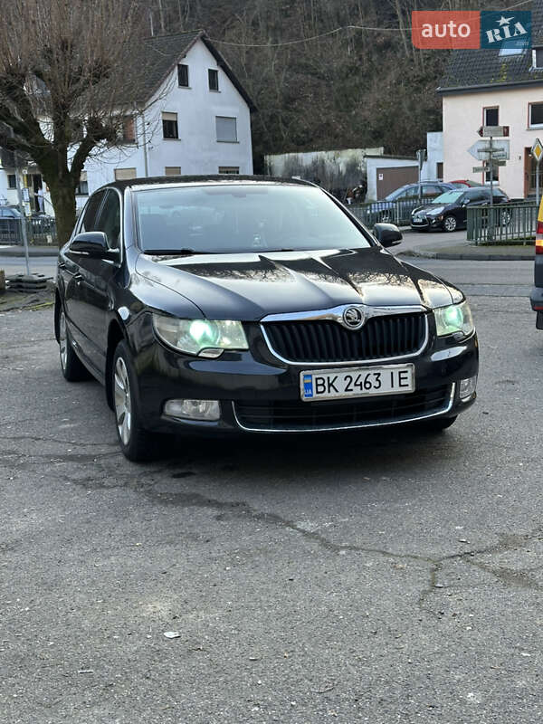 Лифтбек Skoda Superb 2010 в Владимирце фото 12 Лифтбек Skoda Superb 2010 в Владимирце